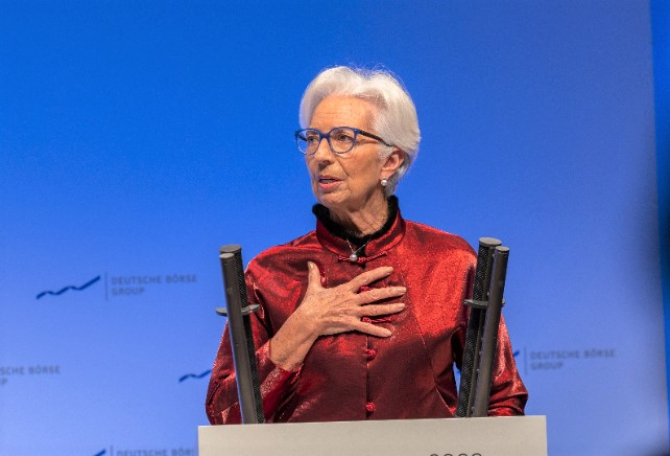 Christine Lagarde dă asigurări că sectorul bancar se simte bine / Foto: https://www.facebook.com/christinelagarde/photos?locale=ro_RO