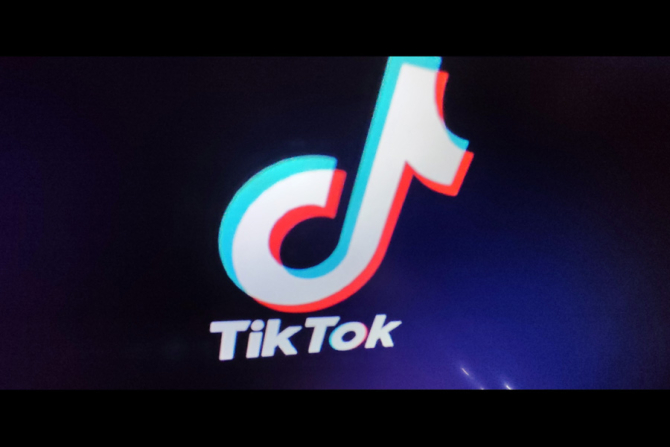 Guvernul britanic interzice utilizarea TikTok / Foto: Oana Pavelescu