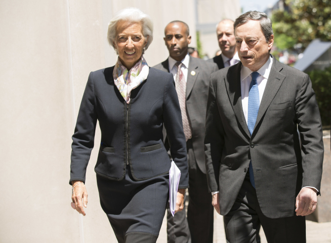 Christine Lagarde, șefa FMI, și Mario Draghi, șeful BCE
