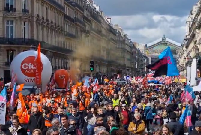 Protest al sindicatliștilor francezi