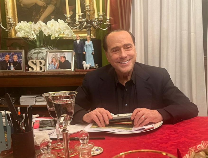 Silvio Berlusconi / FOTO: https://www.facebook.com/SilvioBerlusconi/photos?locale=ro_RO
