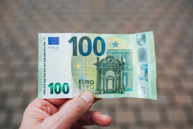 100 euro. Foto: pexels.com